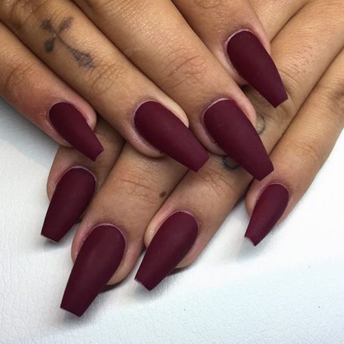 burgundy nails matte