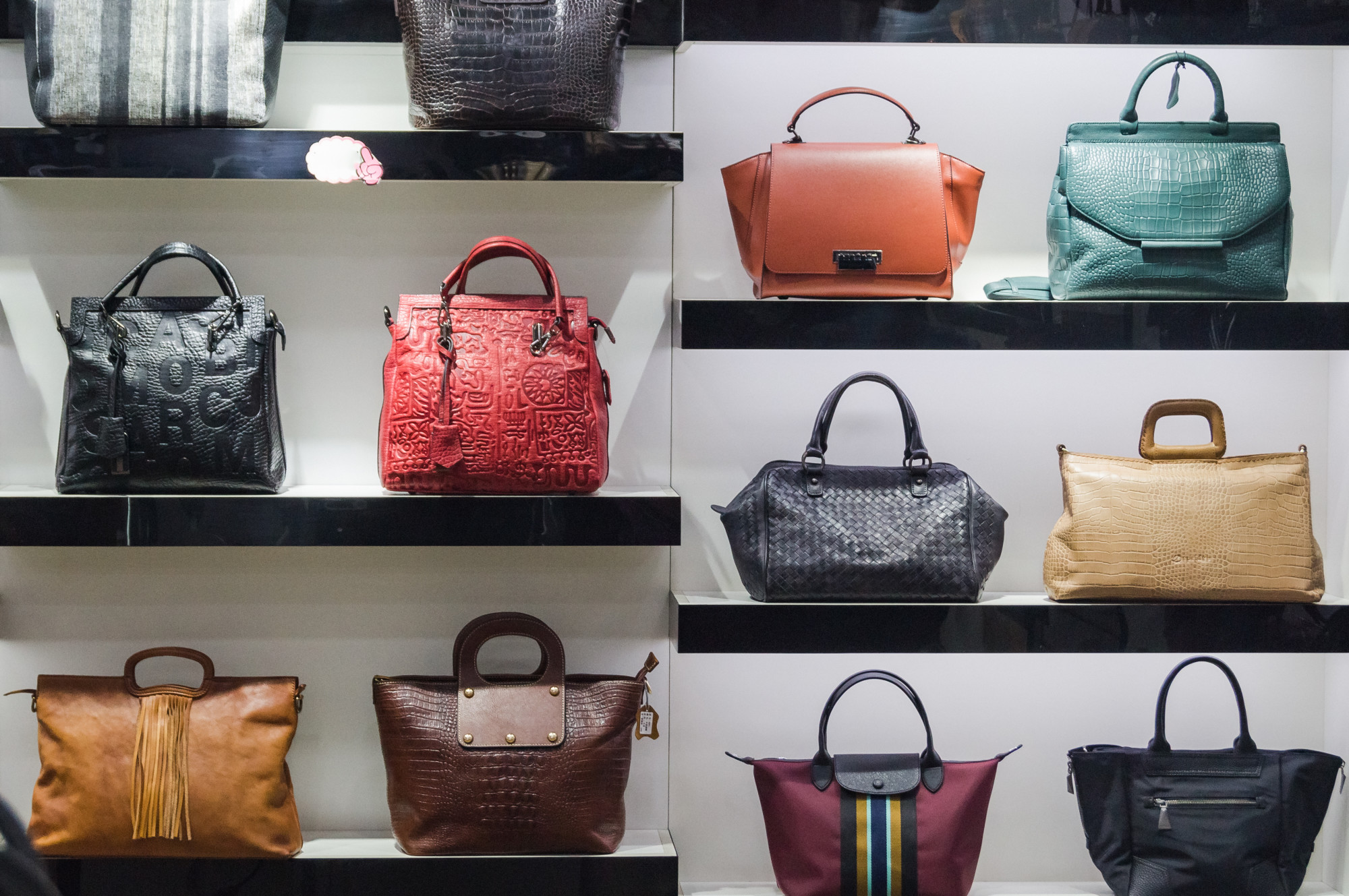 Valuable Luxury 7 Designer Handbags Worth the Money